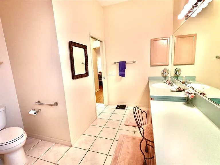 532 Carrera Dr — Photo 15