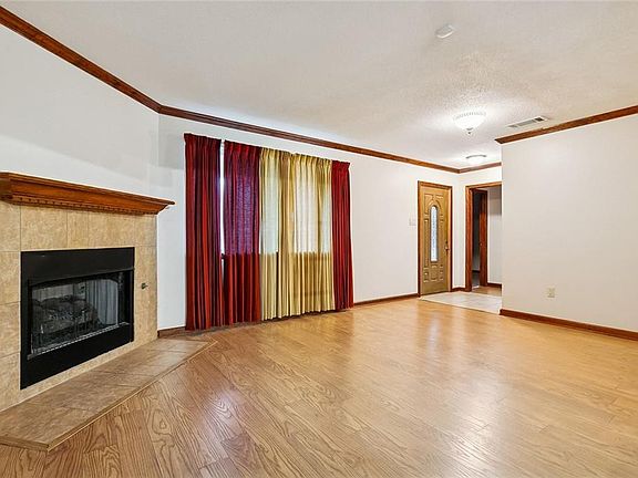 4th image of 4767 Marque Dr