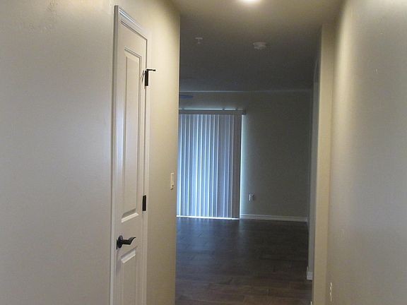 4th image of 216 Geronimo Ln S #101
