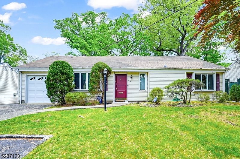 1st image of 54 Melrose Drive
