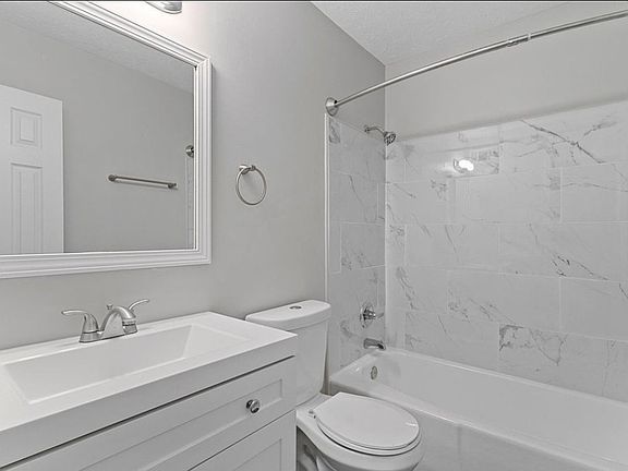 4th image of 1543 Hardin Ave APT 7