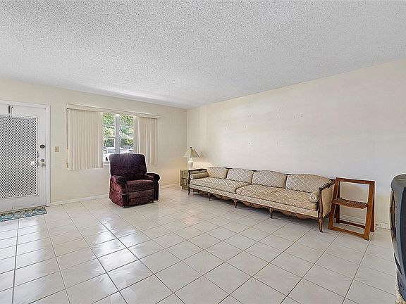 4th image of 1070 Ventnor P #1070