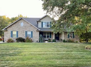 11 Meadow Rue Dr, Edwardsville, IL 62025