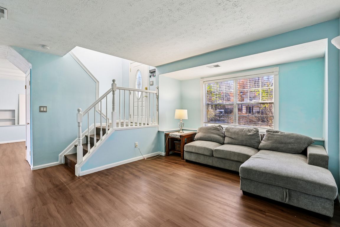 next background image