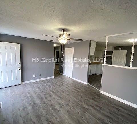 3rd image of 8 Briarcliff Dr