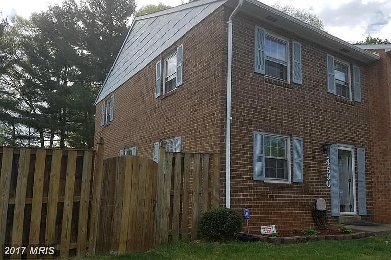 1st image of 14590 Earlham Ct