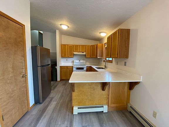 3rd image of 705 N Hoffman St