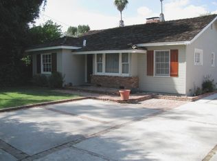 22935 Burbank Blvd, Woodland Hills, CA 91367