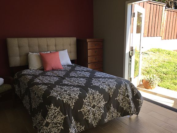 3rd image of 2317 Lucerne Dr #1
