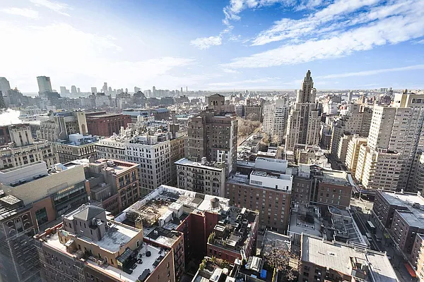 Sold by Compass | media 8