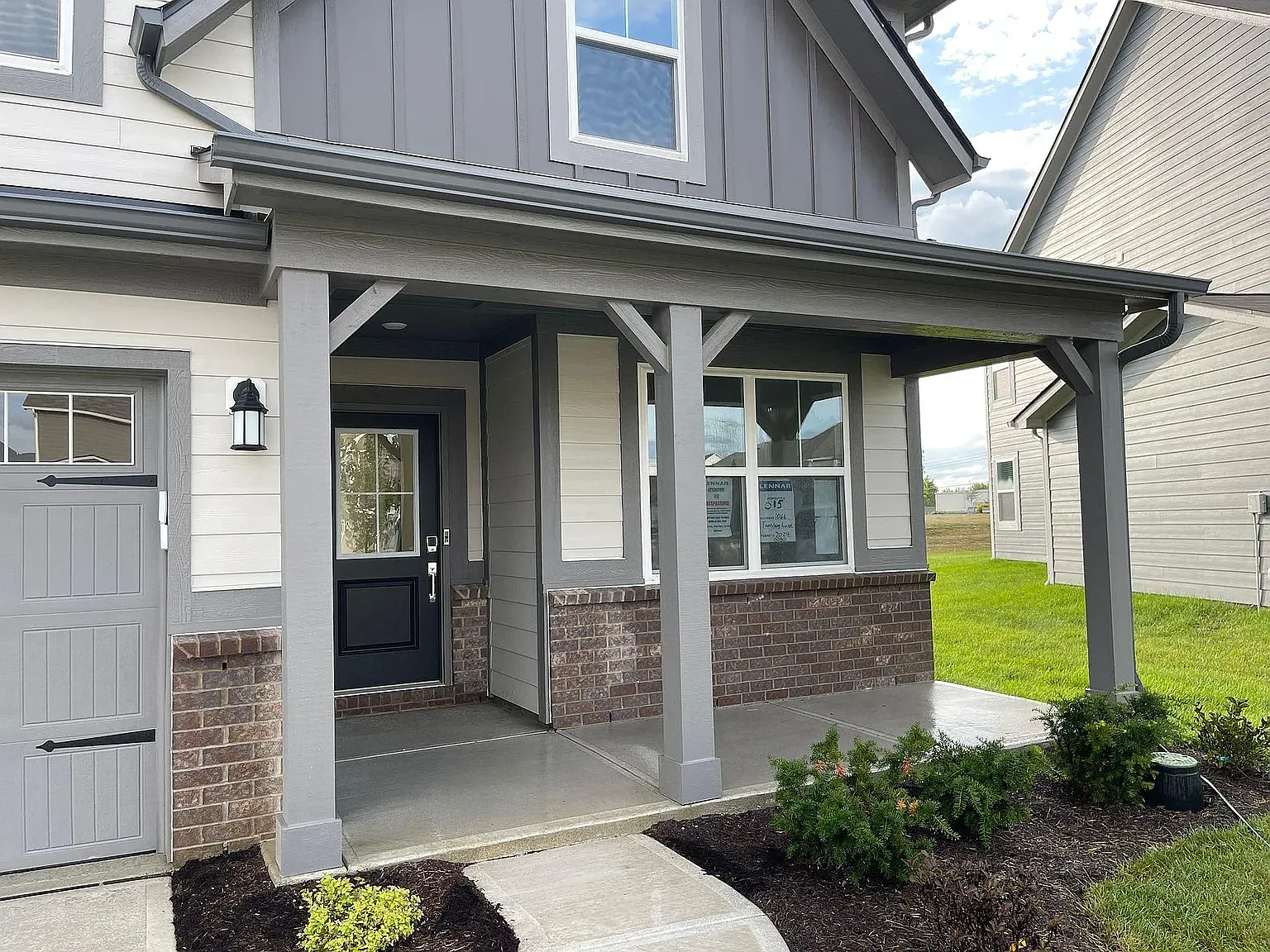 5 bed, 2547 sqft, $2,750 — Photo 2