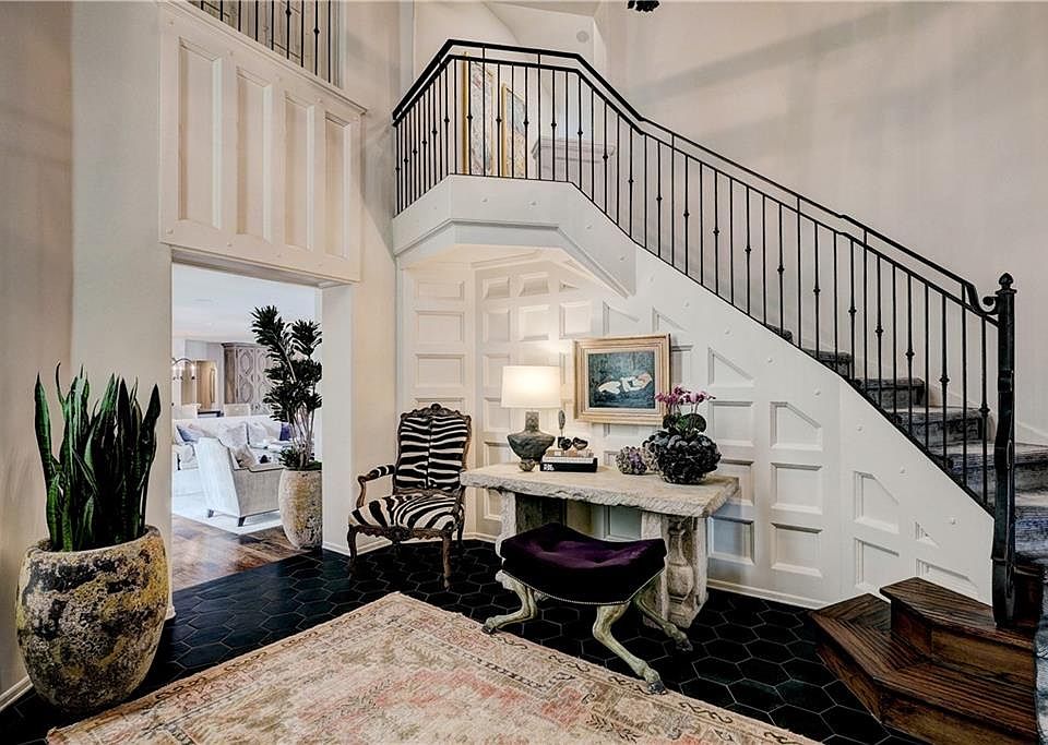 1501 Drury Ln, Nichols Hills, OK 73116 | Zillow