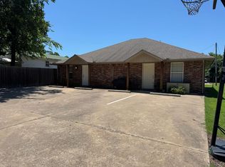 415 Goingsnake St APT D, Tahlequah, OK 74464