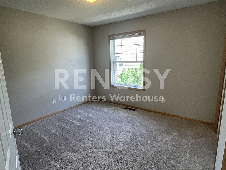 8285 Labont Way — Photo 11