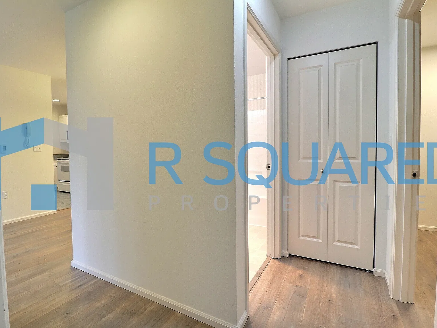4332 9th Avenue Ne. B. Cnwp - B — Photo 4