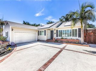 7027 Lasaine Ave, Van Nuys, CA 91406