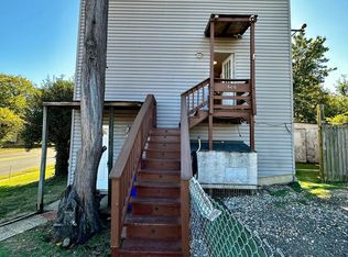 606 S Glebe Rd, Arlington, VA 22204