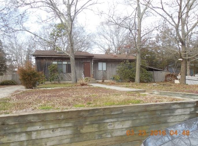 1st image of 9 Kennedy Ln