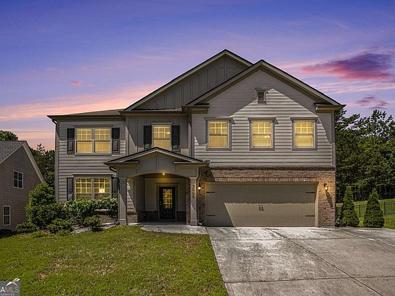 2nd image of 3005 Nicholas Dr