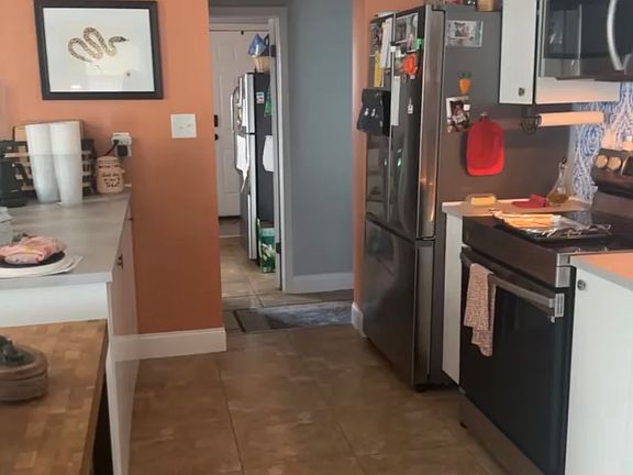 3rd image of 4406 Sherwood Blvd