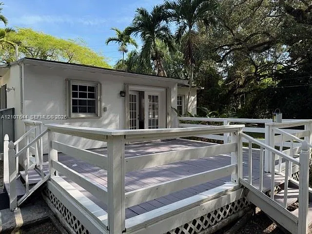 South Miami Villas — Photo 4