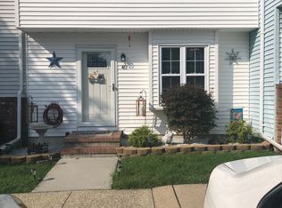 40 Renee Ct, Jackson, NJ 08527