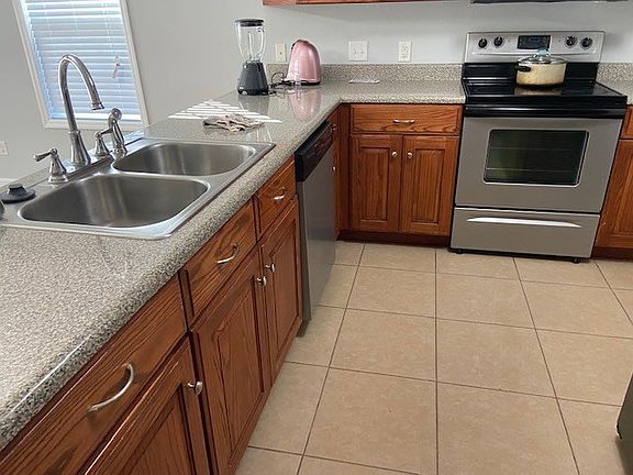 5th image of 5018 Greyfield Pl N