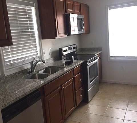 5th image of 16639 Galt Ct
