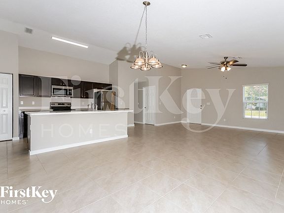 5th image of 3333 SW Potts St