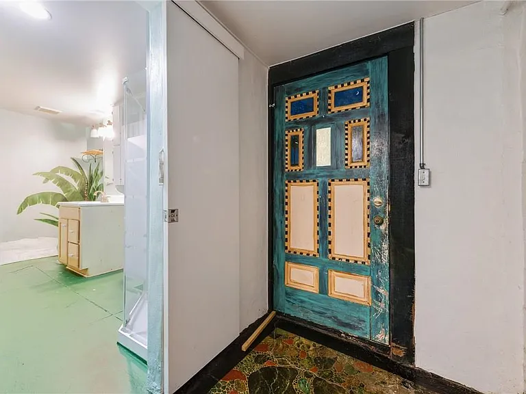 1501 W 9th St #D — Photo 13