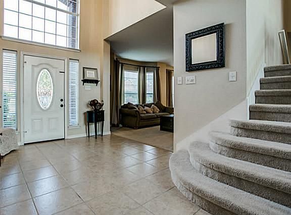 4th image of 3913 Cloudcrest Dr