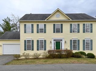 542 S Lancaster St, Arlington, VA 22204