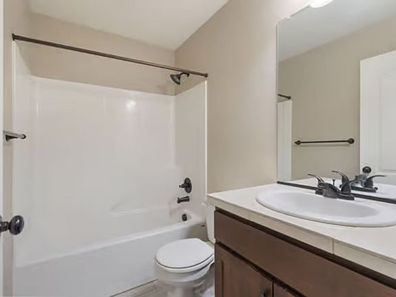 3rd image of 2617A NE 131st Ct #B