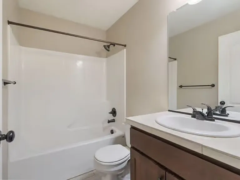 2610 NE 131st Ct — Photo 19