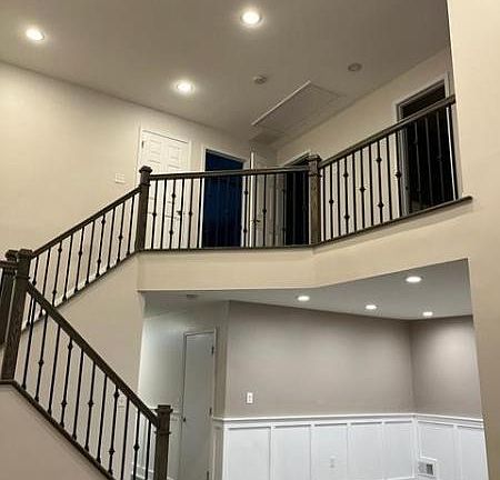 5th image of 97 Heritage Ct