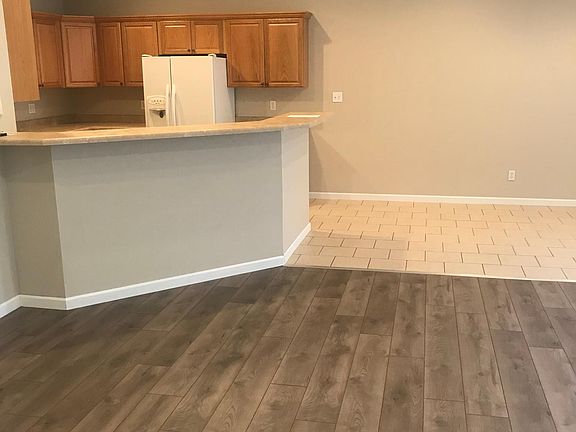 5th image of 306 Jillian Dr