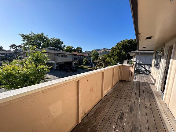 5th image of 397 Bahia Way