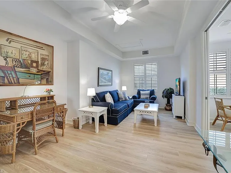 6029 Trophy Dr #301 — Photo 3