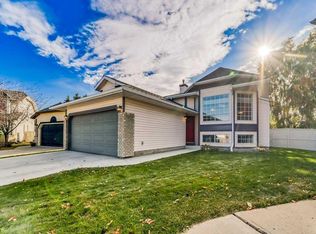 222 N Diamond Ct SE, Calgary, AB T2J 7C7