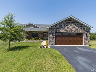 18063 Heritage Dr, Farmington, MO, 63640
