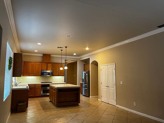5th image of 2462 Silveria Way