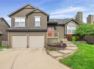 16398 S Sunset St, Olathe, KS 66062
