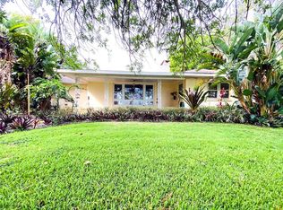 7415 Westmoreland Dr, Sarasota, FL 34243