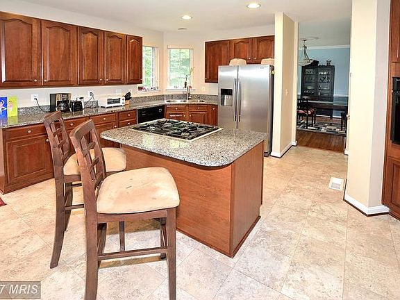 4th image of 10979 Clara Barton Dr