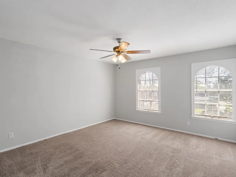 5800 Belmoor Dr #C — Photo 13