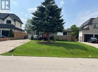 556 Sherin Dr, Oakville, ON L6L4J8