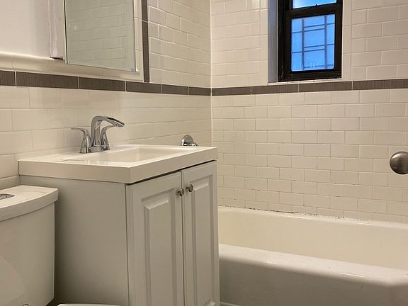 3rd image of 1511 Brightwater Ave APT 2F