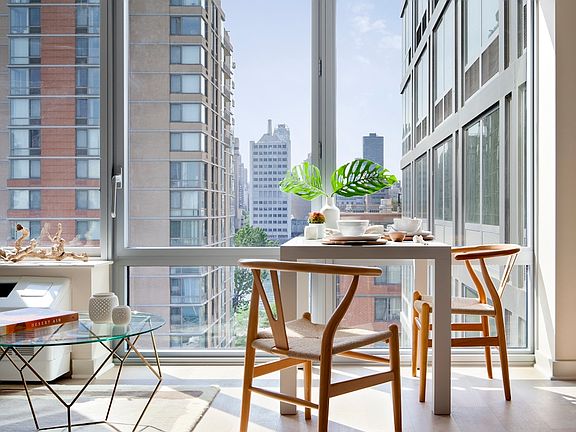3rd image of 480 Main St APT 19F