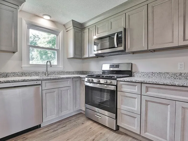 15 Spalding St — Photo 4