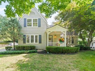 5419 Mohawk Ln, Mission, KS 66205